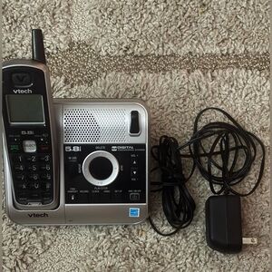 VTech 5.8GHz Cordless Phone w/ Digital Answering System & Charger